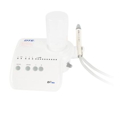 DTE-D7 LED - автономный ультразвуковой скалер с фиброоптикой, 8 насадок в комплекте | Woodpecker (Китай)